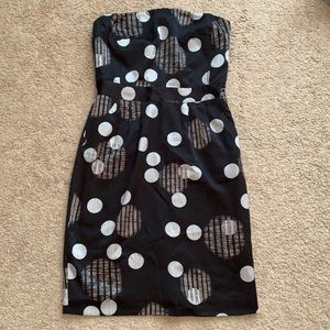 The perfect wedding guest dress! Black statin